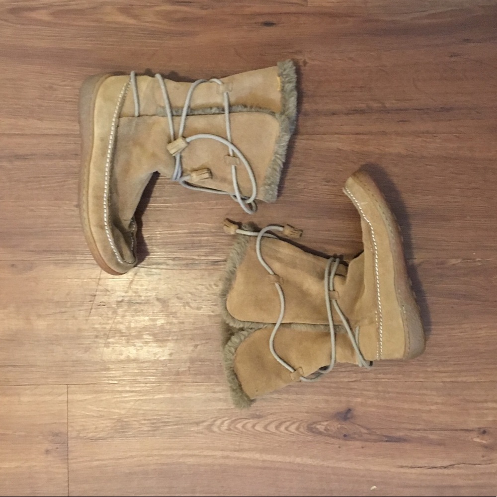 Camper Moccasin Boots